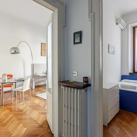 Maroncelli- 2062 By Halldis Apartment